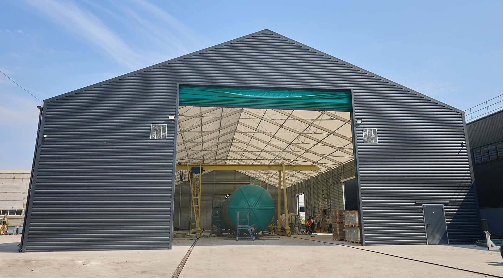 Найвища споруда зі швидкомонтованих складів для компанії VODALAND