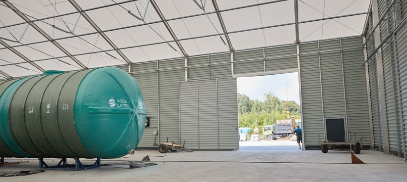 Найвища споруда зі швидкомонтованих складів для компанії VODALAND