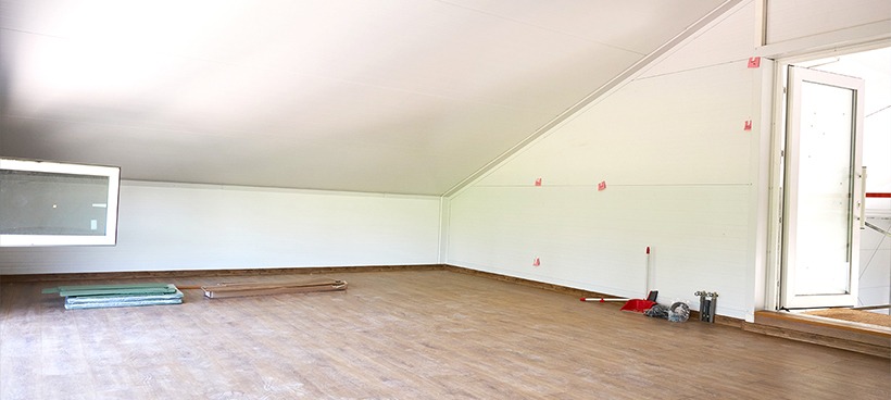 Швидкомонтований склад із мезонінною платформою для компанії 