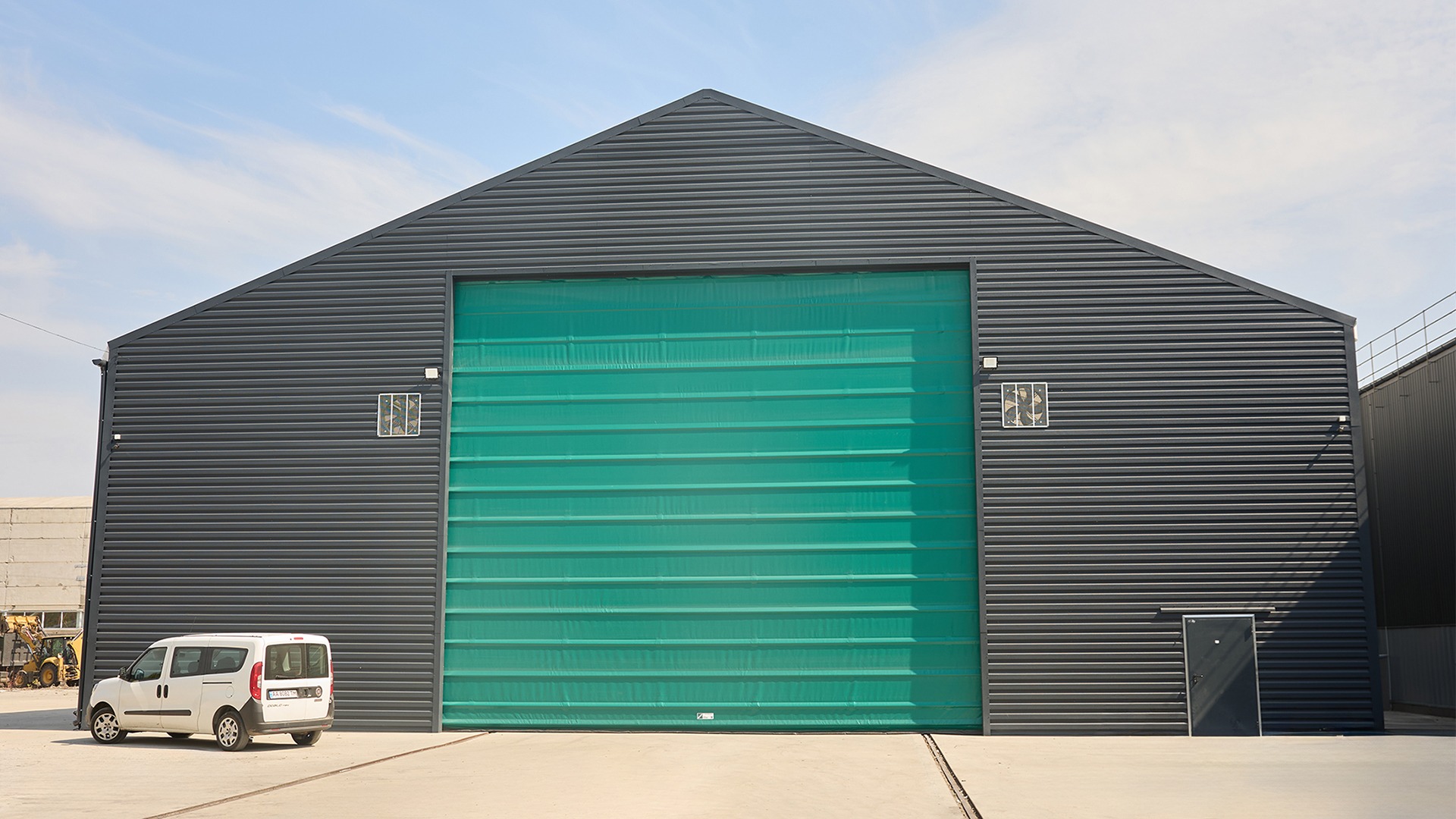 Найвища споруда зі швидкомонтованих складів для компанії VODALAND