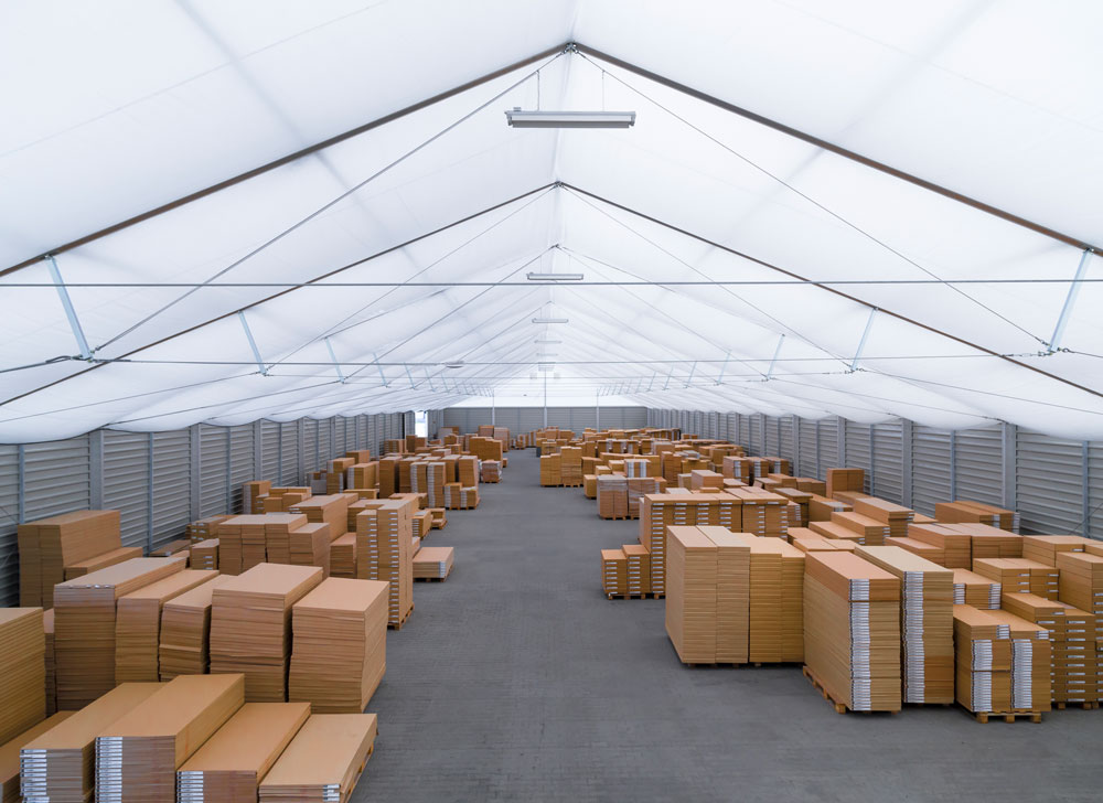 Холодна швидкомонтована споруда. Площа більша ніж 800 кв.м