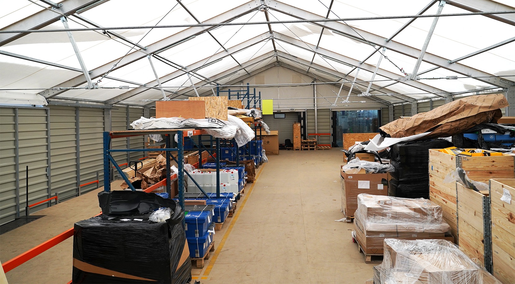 Швидкомонтовані будівлі: розширення площі основного складу всього за 2,5 місяці