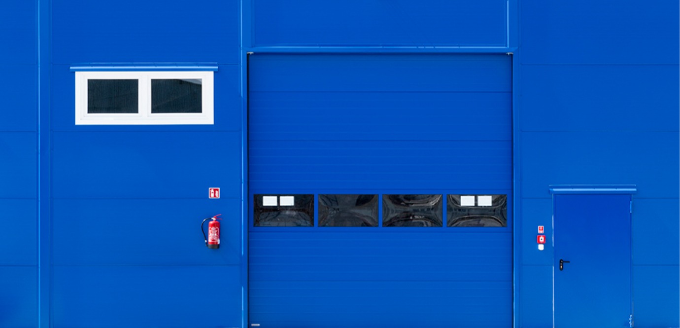 Утеплений виробничий цех для верфі з будівництва яхт у Польщі